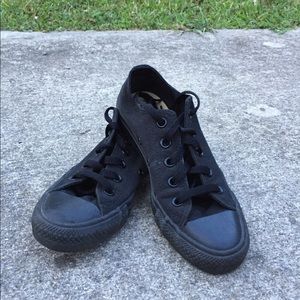 Converse Low Tops
